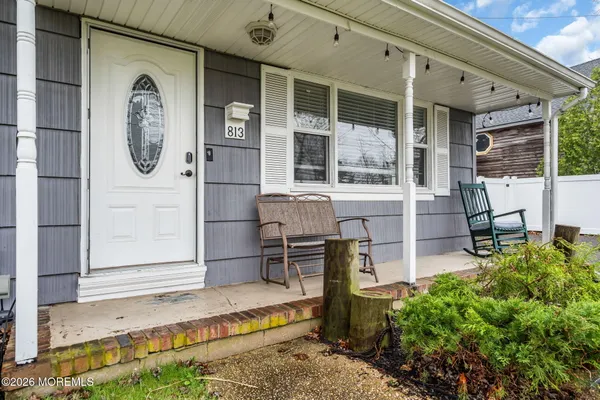 $529,000 | 813 Raleigh Drive, Toms River, NJ 08753