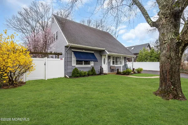$529,000 | 813 Raleigh Drive, Toms River, NJ 08753