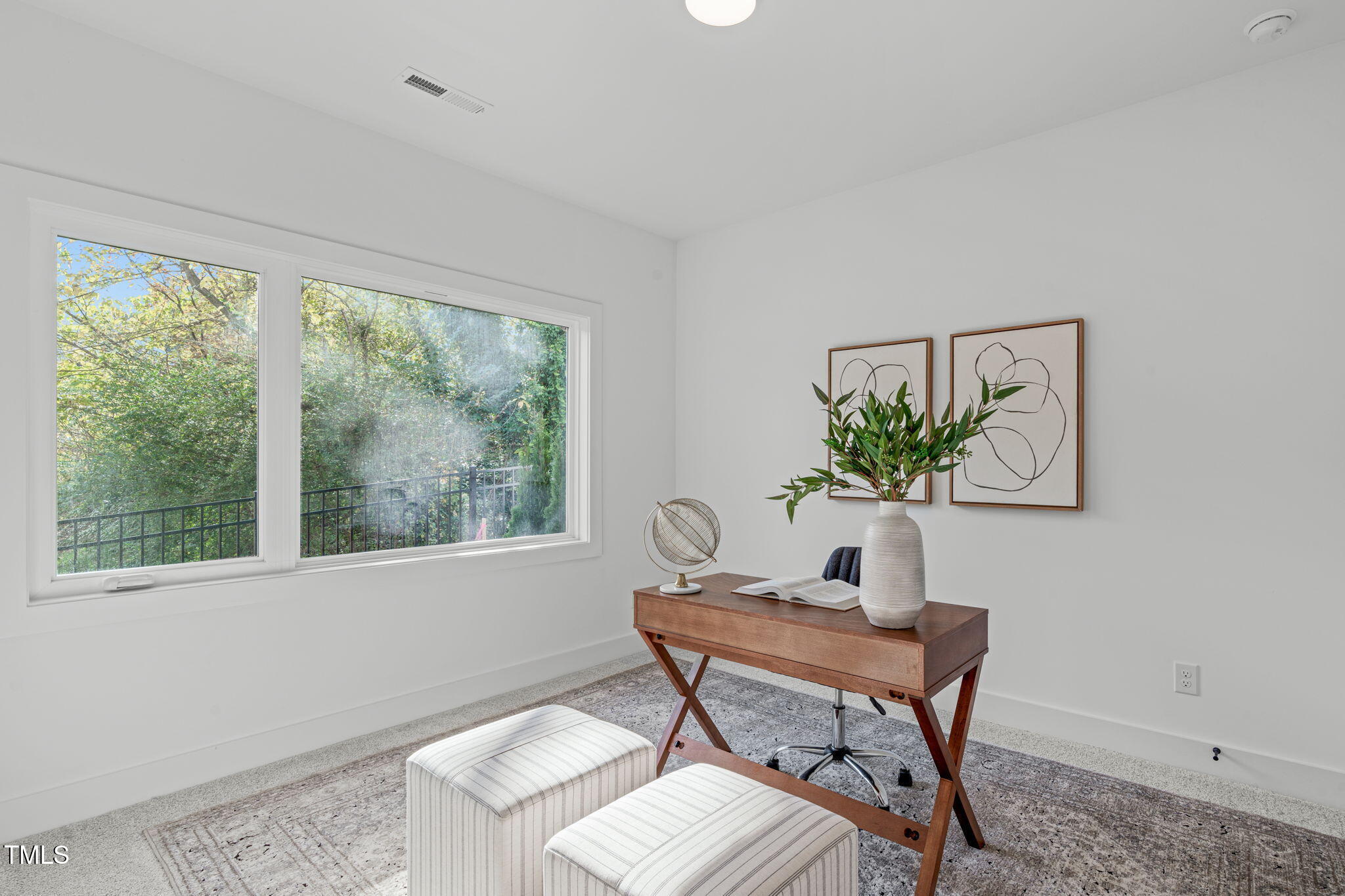 620 Rocky Knob Court Raleigh, NC 27601 - Photo 28 of 47 a workspace with furniture and a window
