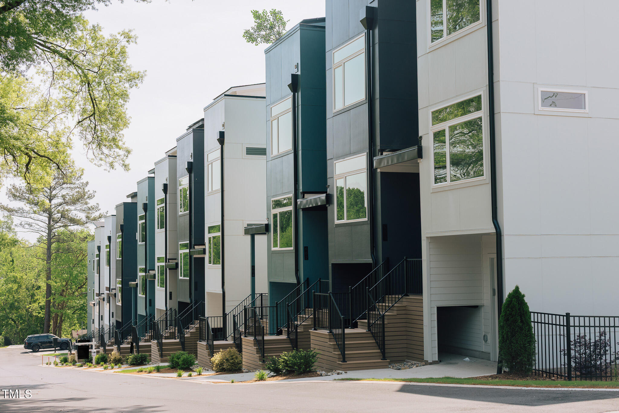 620 Rocky Knob Court Raleigh, NC 27601 - Photo 31 of 47 a view of a street with a building and a street light