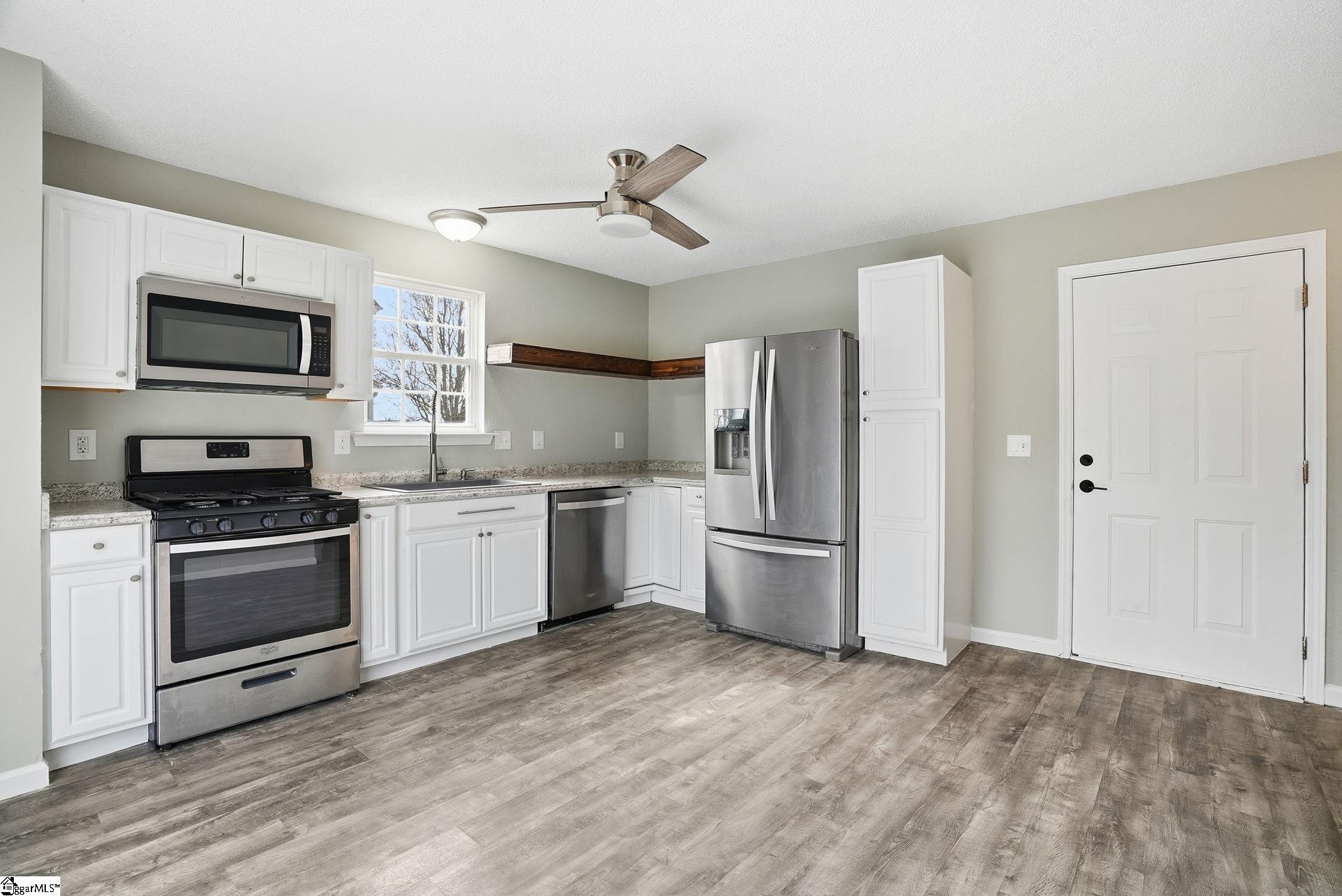 198 Spring Street Duncan, SC 29334 - Photo 14 of 50