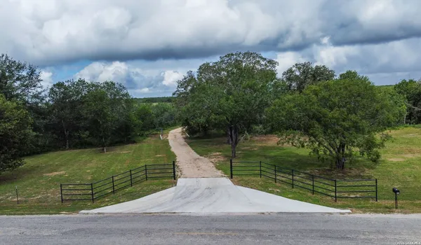 $875,000 | 1393 Fox Trotter Road, Seguin, TX 78155