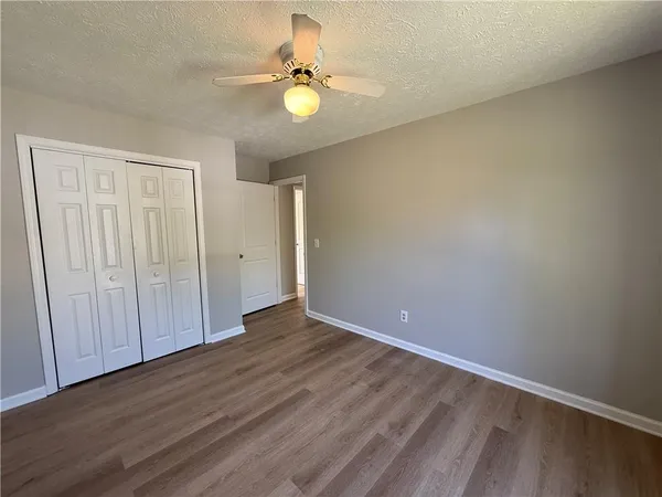 $2,295 | 979 Sugar Crossing Lane, Sugar Hill, GA 30518