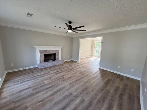 $2,295 | 979 Sugar Crossing Lane, Sugar Hill, GA 30518