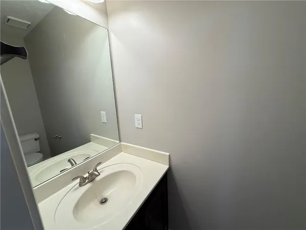 $2,295 | 979 Sugar Crossing Lane, Sugar Hill, GA 30518