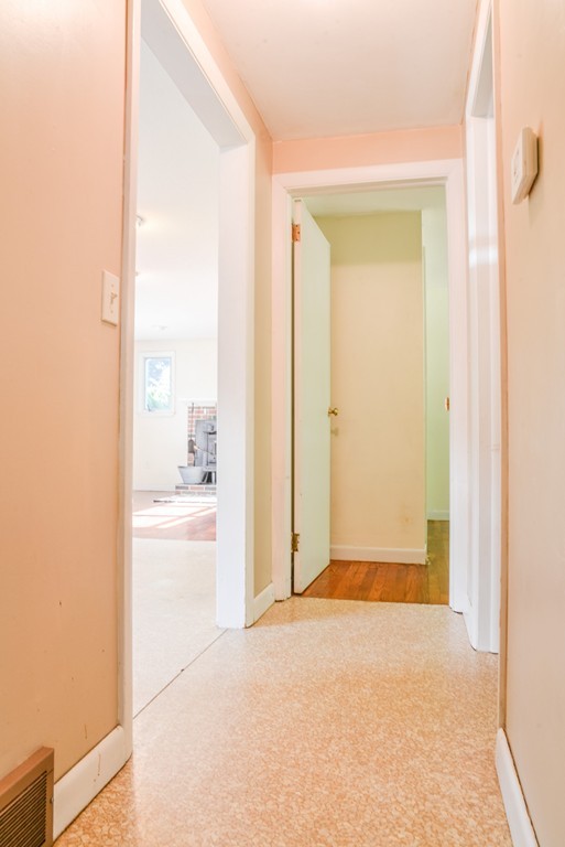 93 Sackett Road Westfield, MA 01085 - Photo 16 of 30 Gallery Image 16