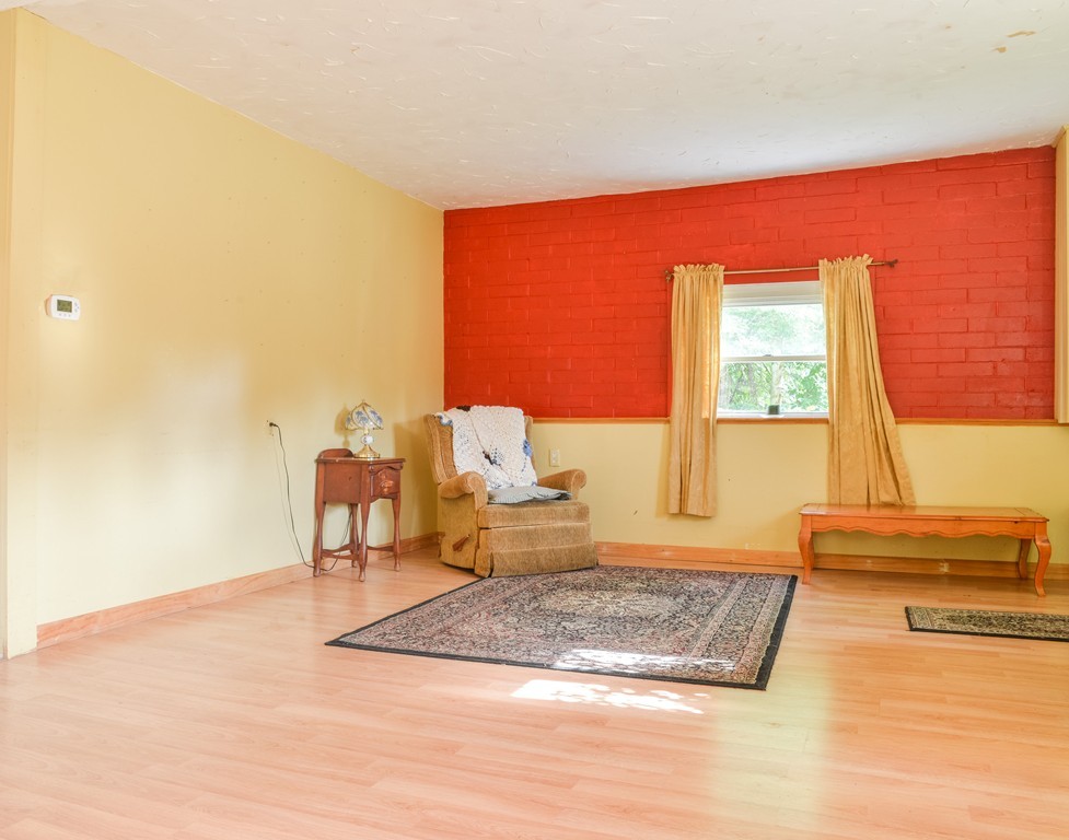 93 Sackett Road Westfield, MA 01085 - Photo 17 of 30 Gallery Image 17