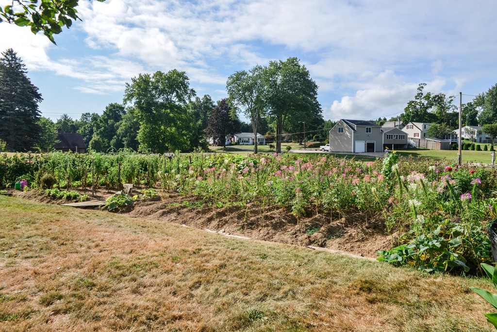 93 Sackett Road Westfield, MA 01085 - Photo 28 of 30 Gallery Image 28
