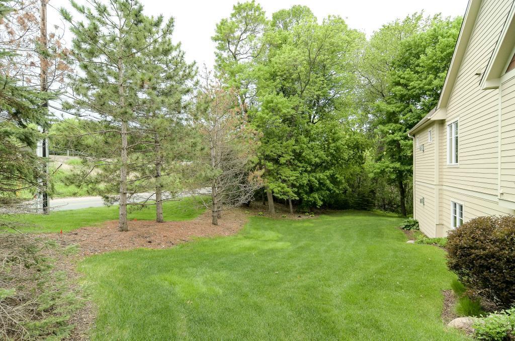 5392 Barrington Way Excelsior, MN 55331 - Photo 29 of 34 Gallery Image 29