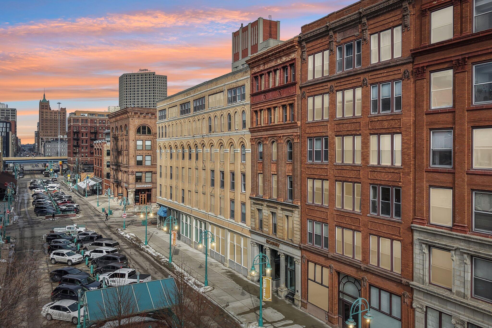 234 North Broadway, Unit 510 Milwaukee, WI 53202 - Photo 45 of 49 Aerial Twilight View