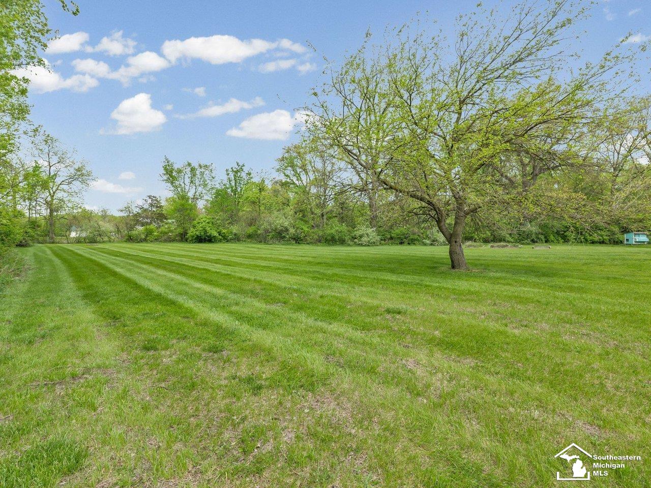 2037 Meanwell Road Dundee, MI 48131 - Photo 32 of 54