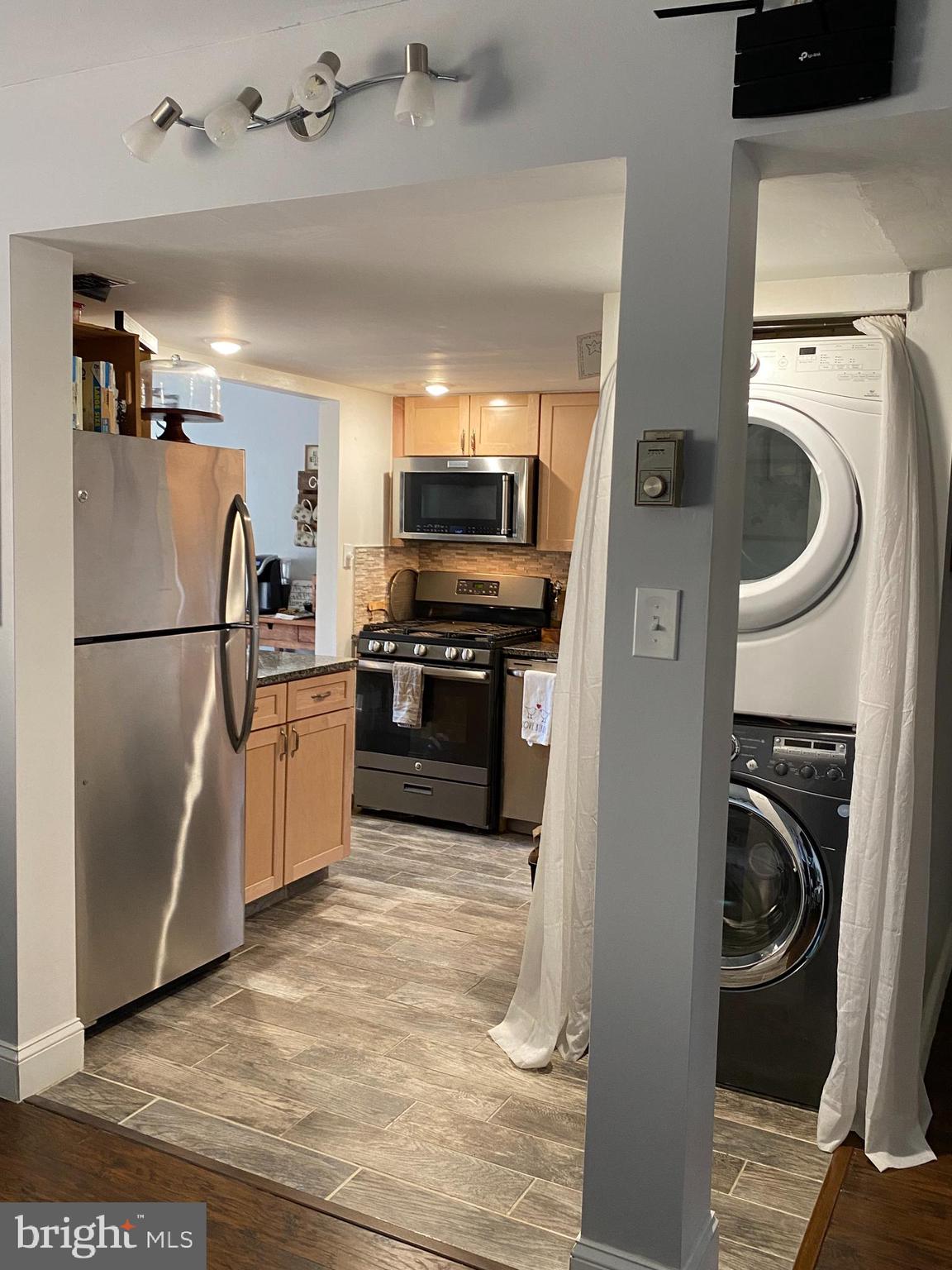 1405 Northgate Square, Unit 21C Reston, VA 20190 - Photo 9 of 27 Washer & Dryer in the unit