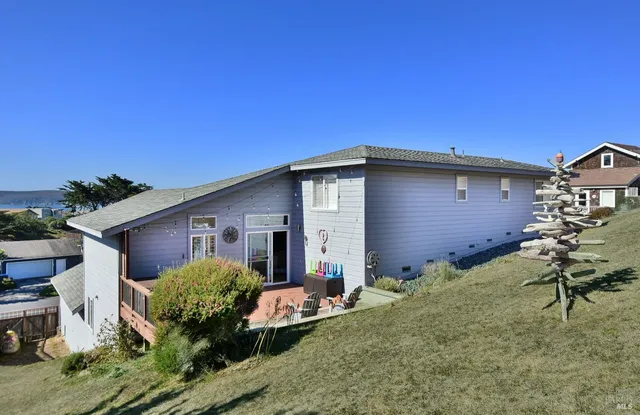 $1,890,000 | 180-190 Oceana Drive, Dillon Beach, CA 94929