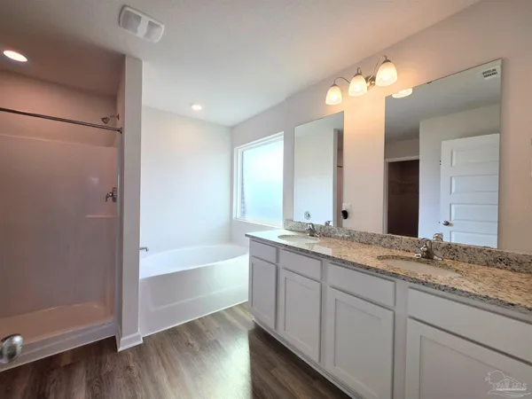 $2,225 | 5581 Silverbell Drive, Milton, FL 32583