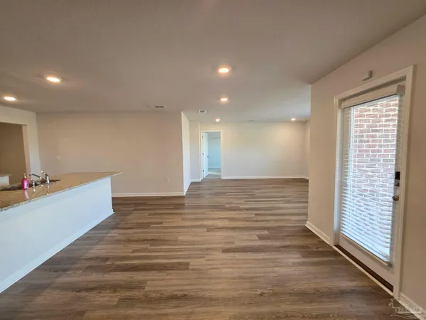 $2,225 | 5581 Silverbell Drive, Milton, FL 32583