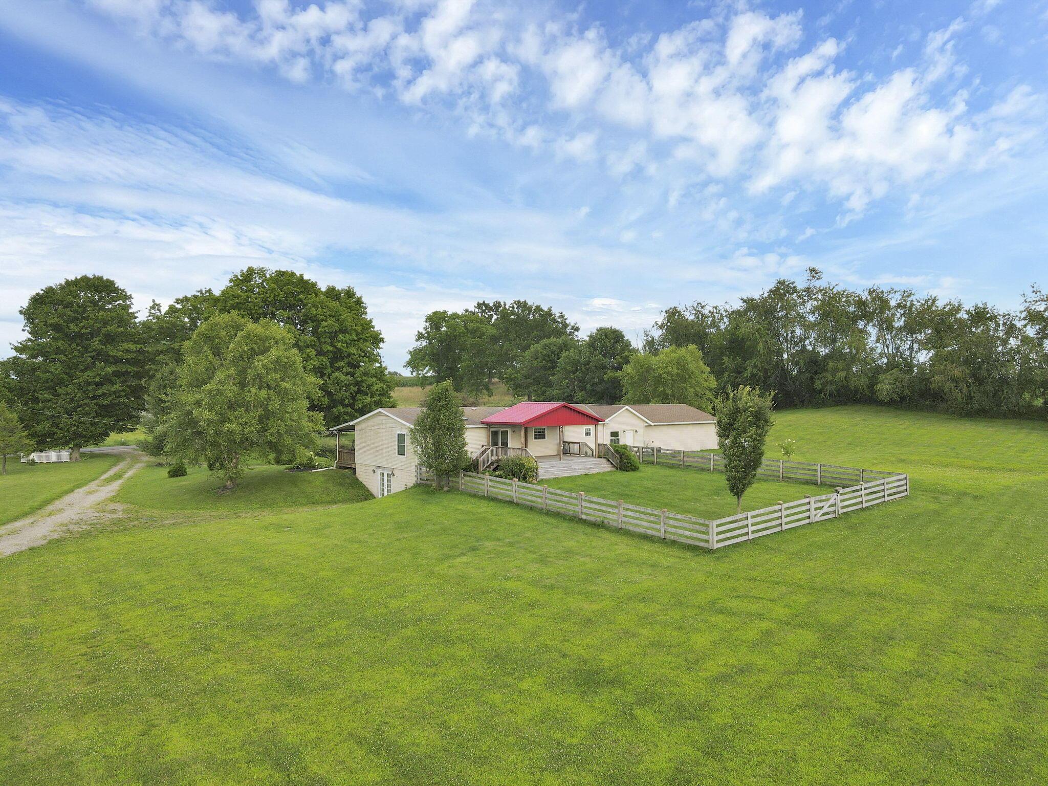13055 Cooksey Road Utica, OH 43080 - Photo 73 of 84 .