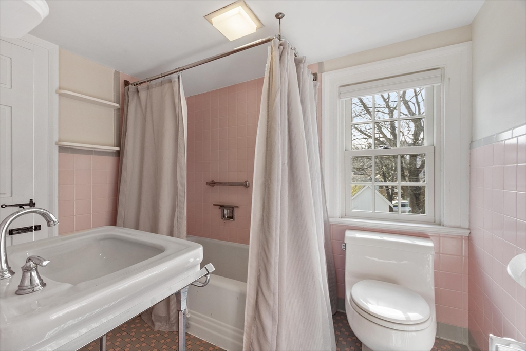 1 High Street Rockport, MA 01966 - Photo 25 of 40