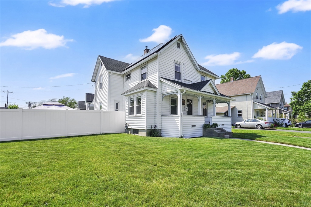 7 Maple Street Ludlow, MA 01056 - Photo 3 of 37