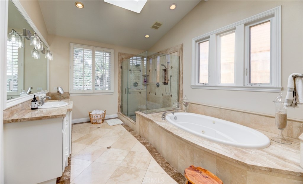 1305 18th Street Manhattan Beach, CA 90266 - Photo 22 of 34