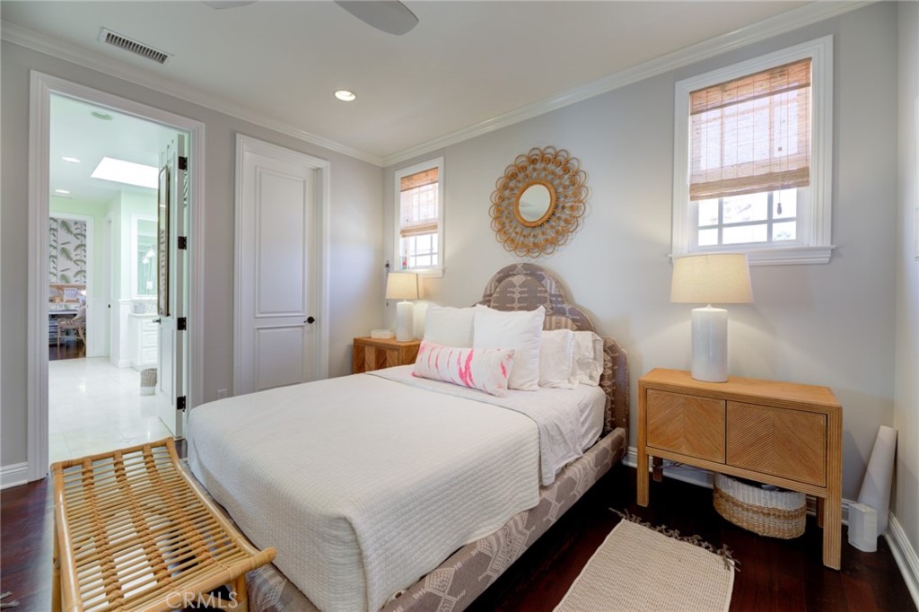 1305 18th Street Manhattan Beach, CA 90266 - Photo 29 of 34