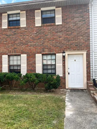 $1,350 | 6354 Shannon Parkway, Unit 9E, Union City, GA 30291