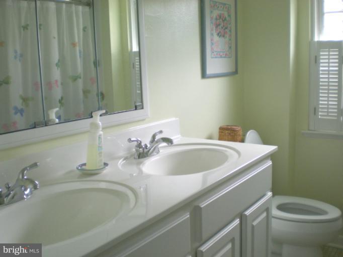 6522 Redgate Circle Baltimore, MD 21228 - Photo 8 of 19 Updated full bath on 2nd level