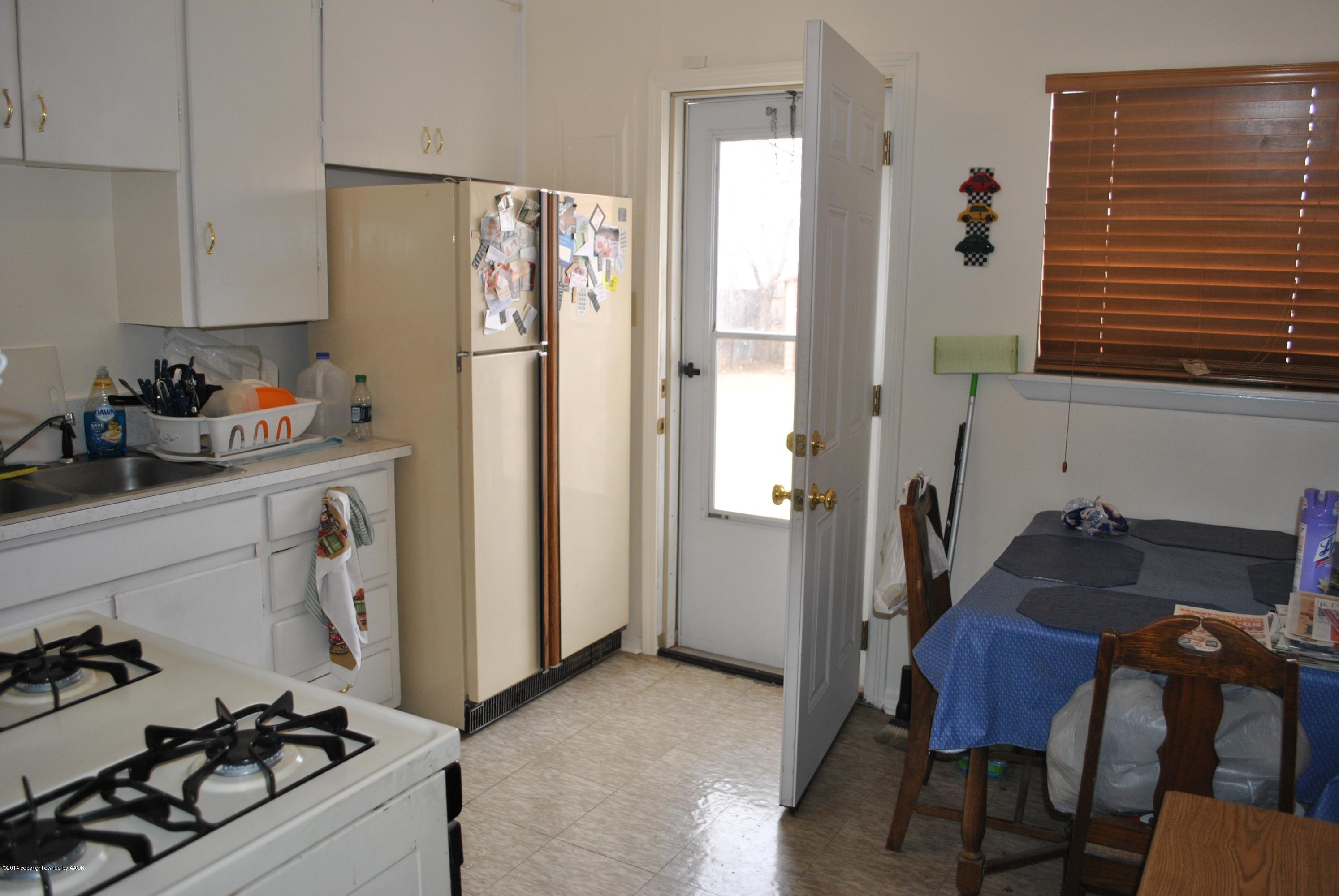 4440 Crockett Street Amarillo, TX 79110 - Photo 5 of 16 DSC_1182