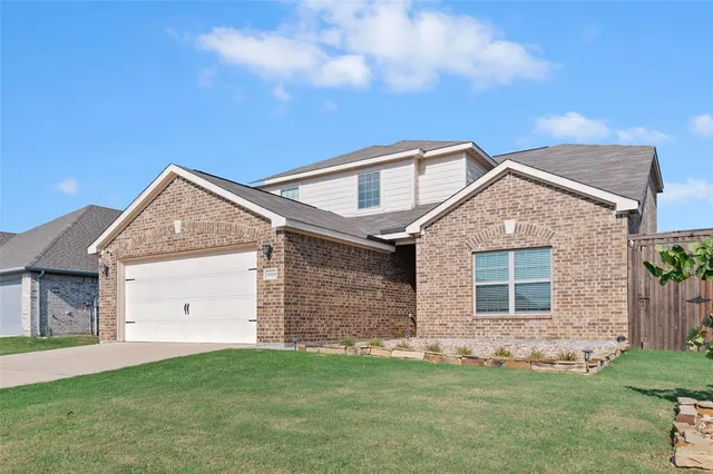 $2,750 | 3004 Cliffview Drive, Sanger, TX 76266