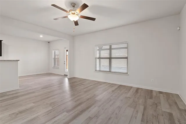 $2,750 | 3004 Cliffview Drive, Sanger, TX 76266