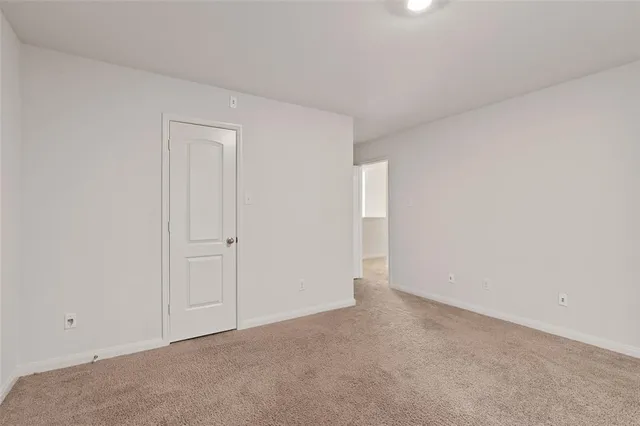 $2,750 | 3004 Cliffview Drive, Sanger, TX 76266