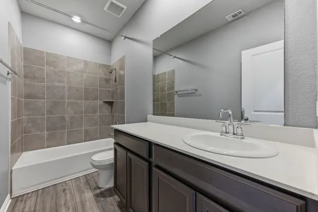 $2,400 | 100 Javans Nest, Cedar Creek, TX 78612