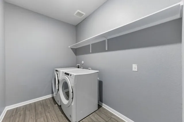 $2,400 | 100 Javans Nest, Cedar Creek, TX 78612