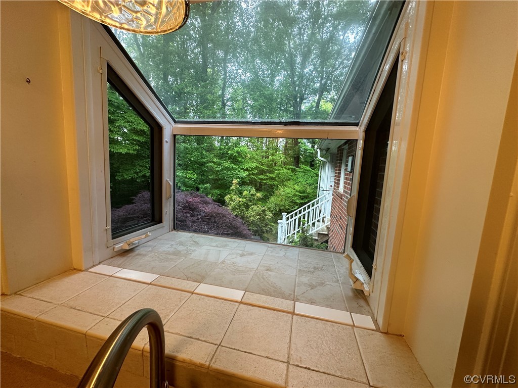 10254 Mannheim Drive Ashland, VA 23005 - Photo 19 of 43 greenhouse window in kitchen