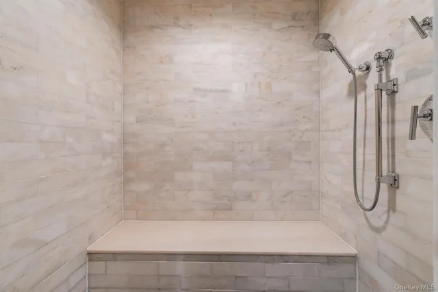 $1,249,000 | 5 Renaissance Square, Unit 28E, White Plains, NY 10601