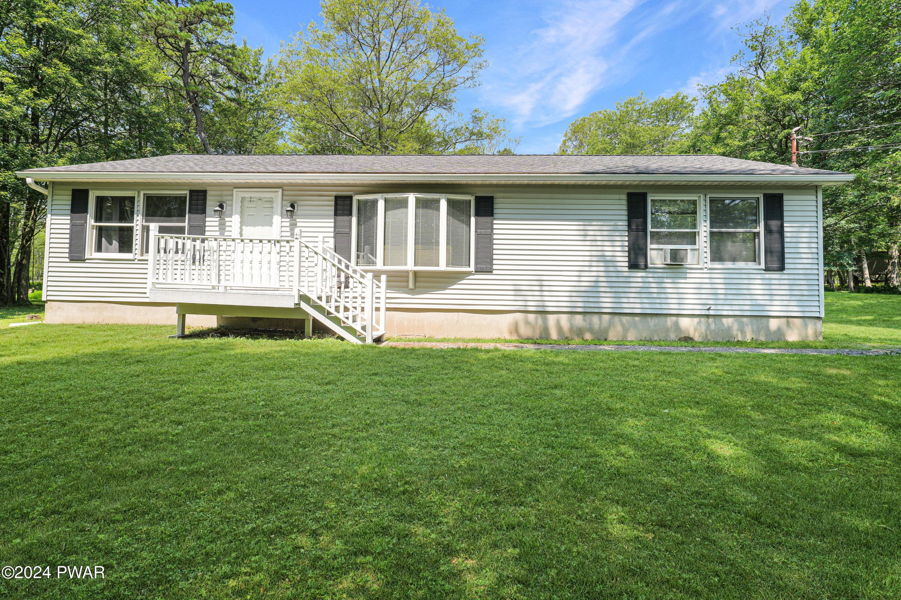 139 Caribou Road Dingmans Ferry, PA 18328 - Photo 1 of 24