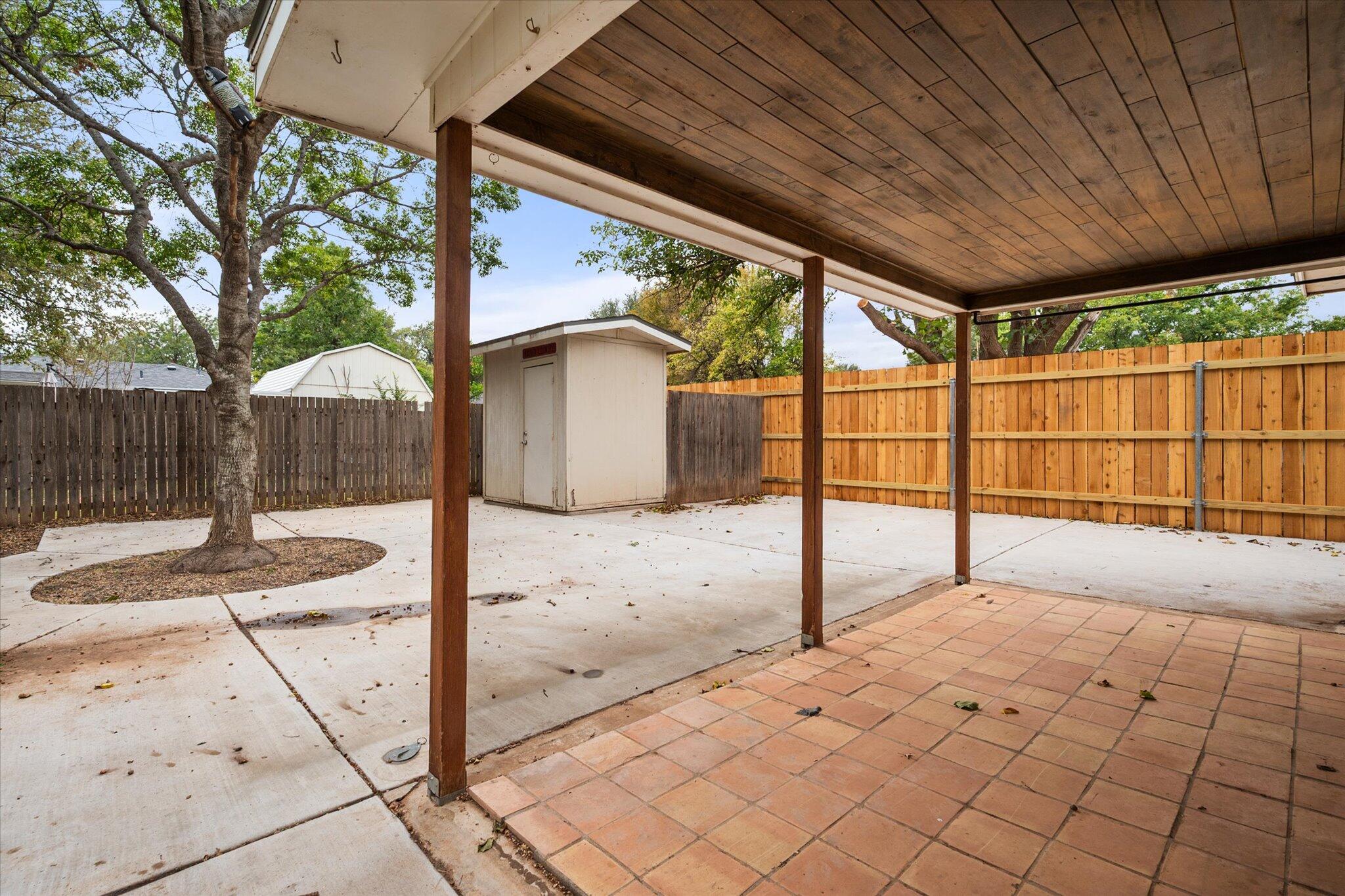 5309 77th Street Lubbock, TX 79424 - Photo 34 of 37 a view of a backyard