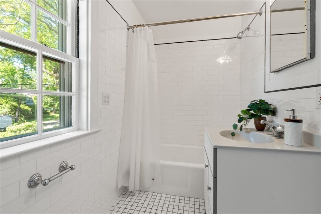 215 Dorset Road Newton, MA 02468 - Photo 29 of 41