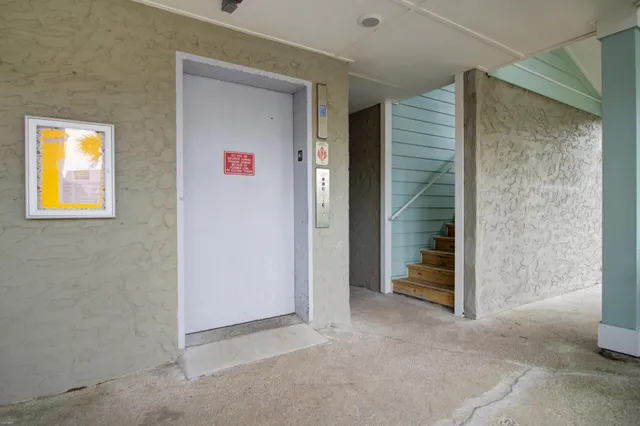 $485,000 | 163 Marsh View, Charleston, SC 29412