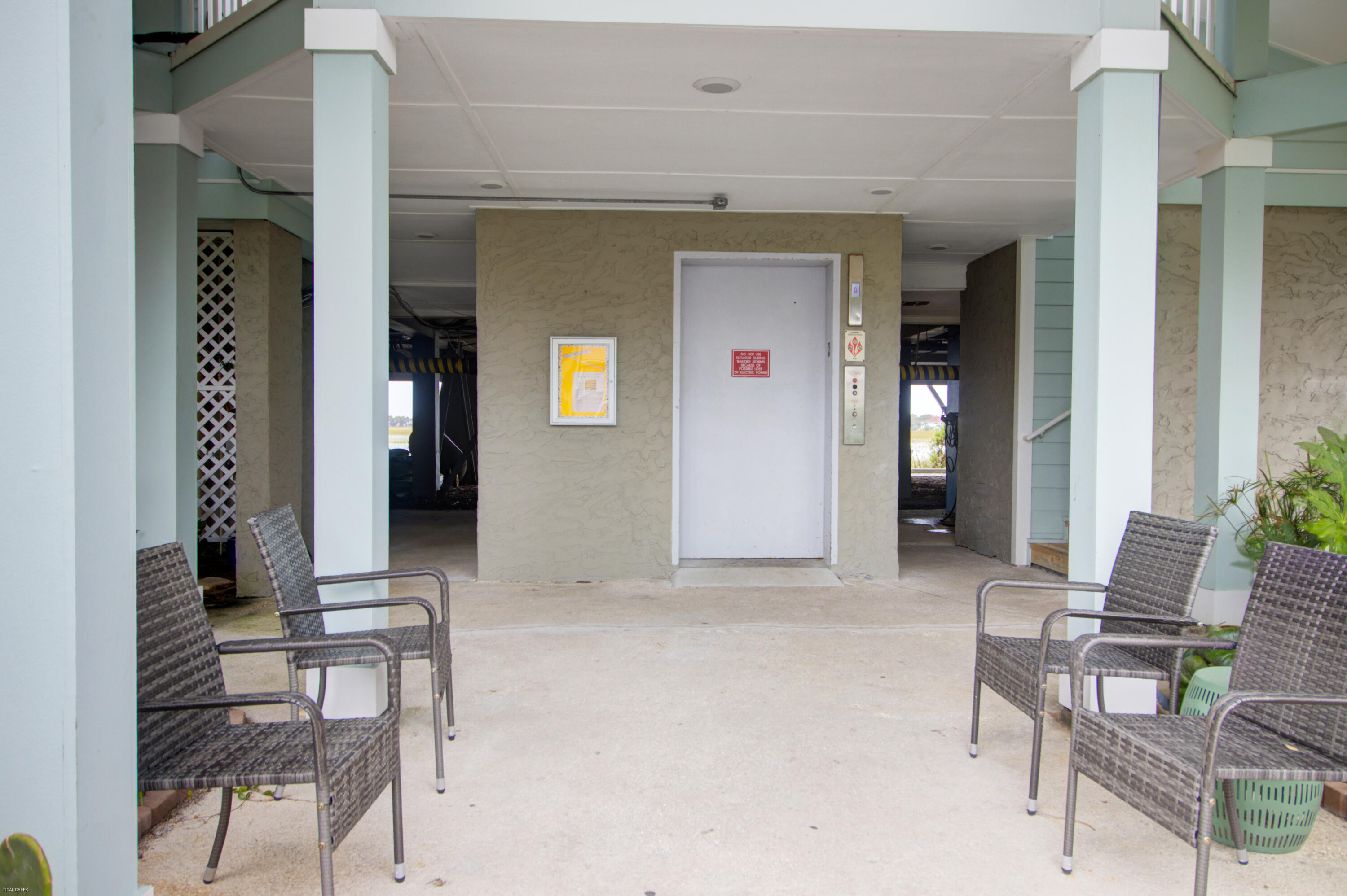 163 Marsh View Charleston, SC 29412 - Photo 35 of 38 163 Marsh View -Tidalcreekphoto- (35)