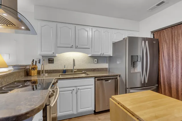 $485,000 | 163 Marsh View, Charleston, SC 29412