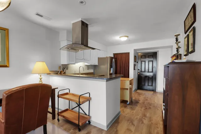 $485,000 | 163 Marsh View, Charleston, SC 29412