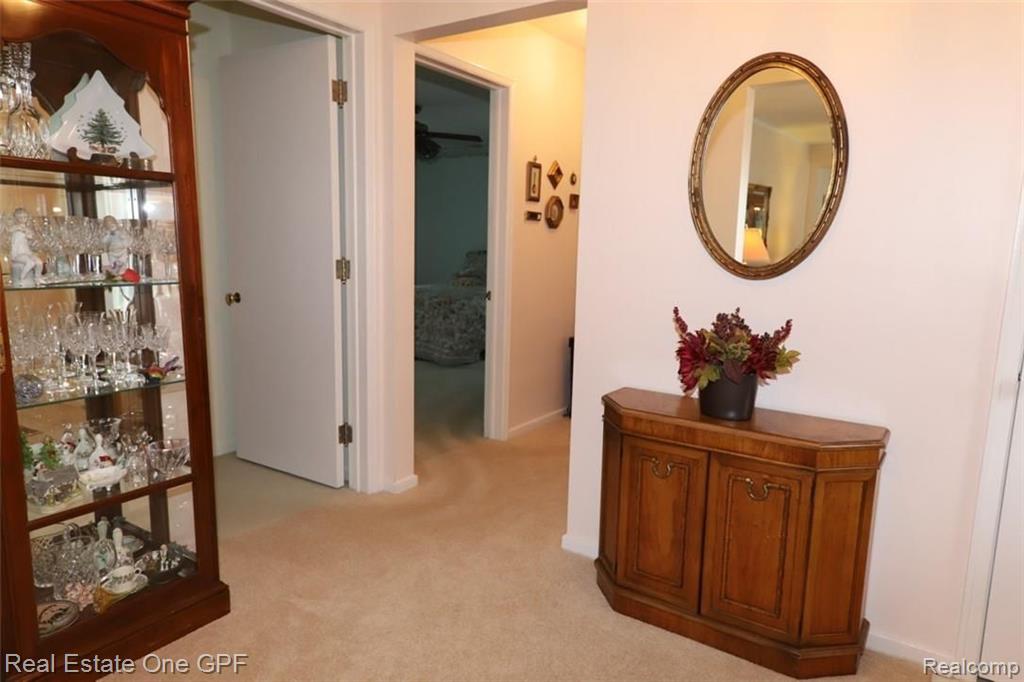 416 Lexington Road Grosse Pointe Farms, MI 48236 - Photo 6 of 19