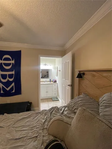 $2,000 | 9481 Highland Oak Drive, Unit 1404, Tampa, FL 33647