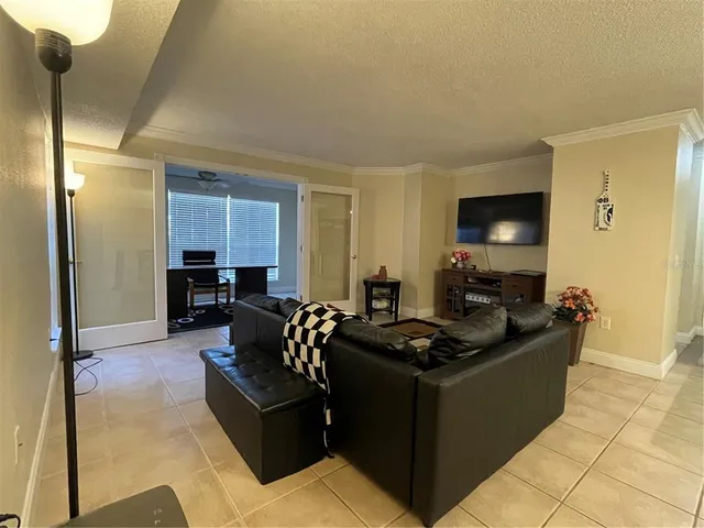 $2,000 | 9481 Highland Oak Drive, Unit 1404, Tampa, FL 33647
