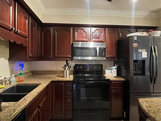 $2,000 | 9481 Highland Oak Drive, Unit 1404, Tampa, FL 33647