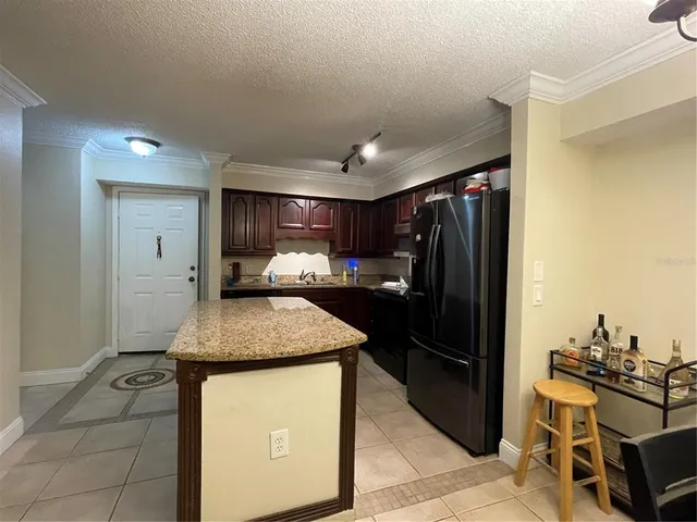 $2,000 | 9481 Highland Oak Drive, Unit 1404, Tampa, FL 33647