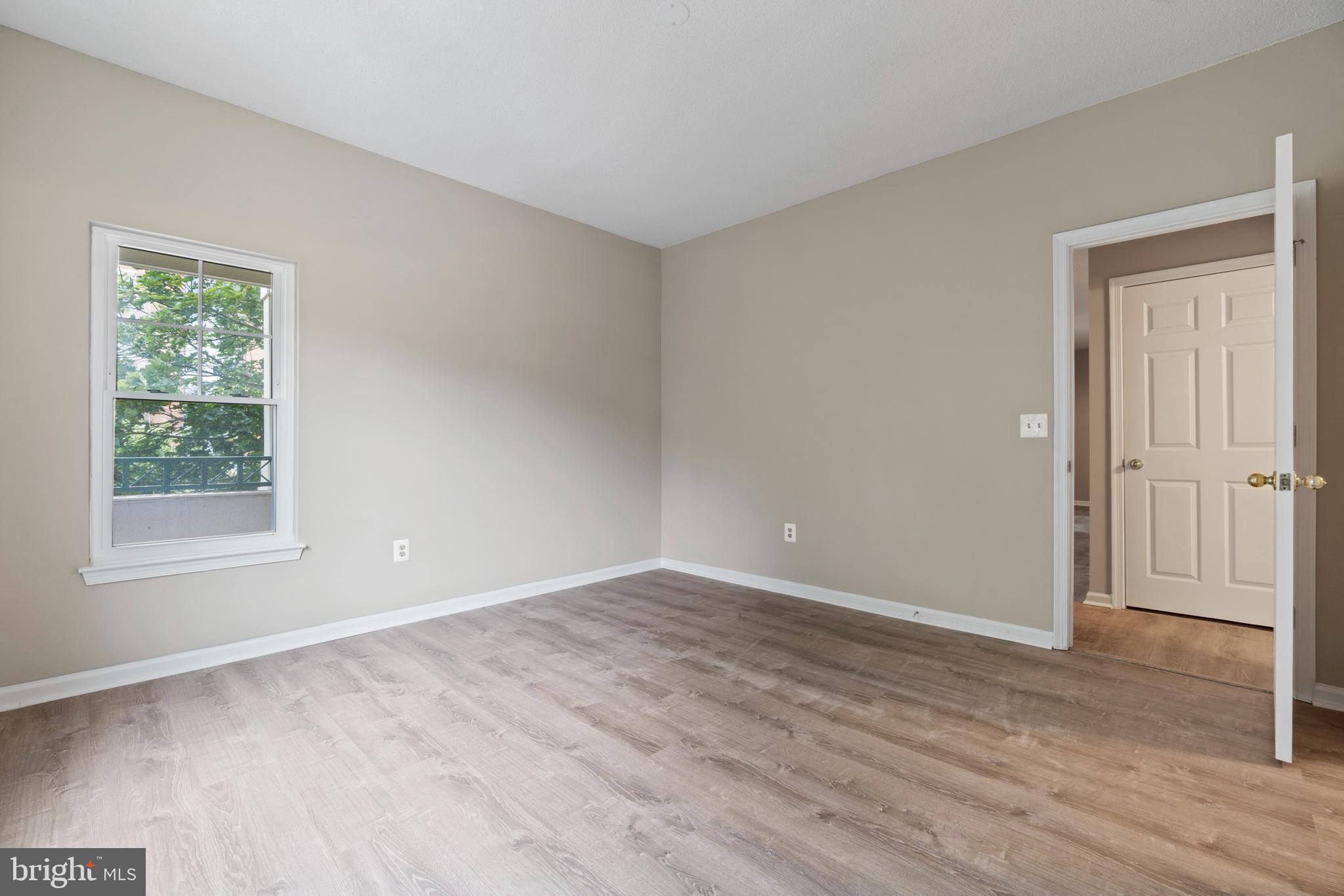 12005 Taliesin Place, Unit 23 Reston, VA 20190 - Photo 23 of 32 HUGE primary bedroom!