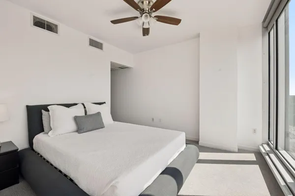 $329,900 | 8161 33rd Avenue South, Unit 609, Bloomington, MN 55425