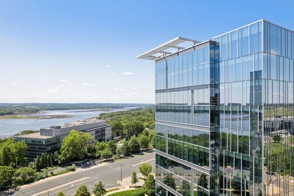 $329,900 | 8161 33rd Avenue South, Unit 609, Bloomington, MN 55425