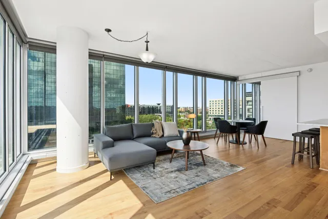 $329,900 | 8161 33rd Avenue South, Unit 609, Bloomington, MN 55425